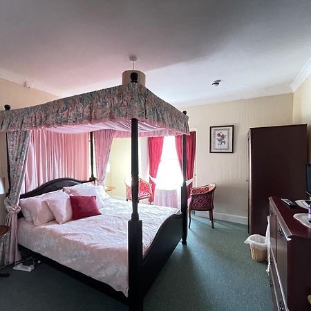 White Court Llandudno Bed & Breakfast Eksteriør bilde