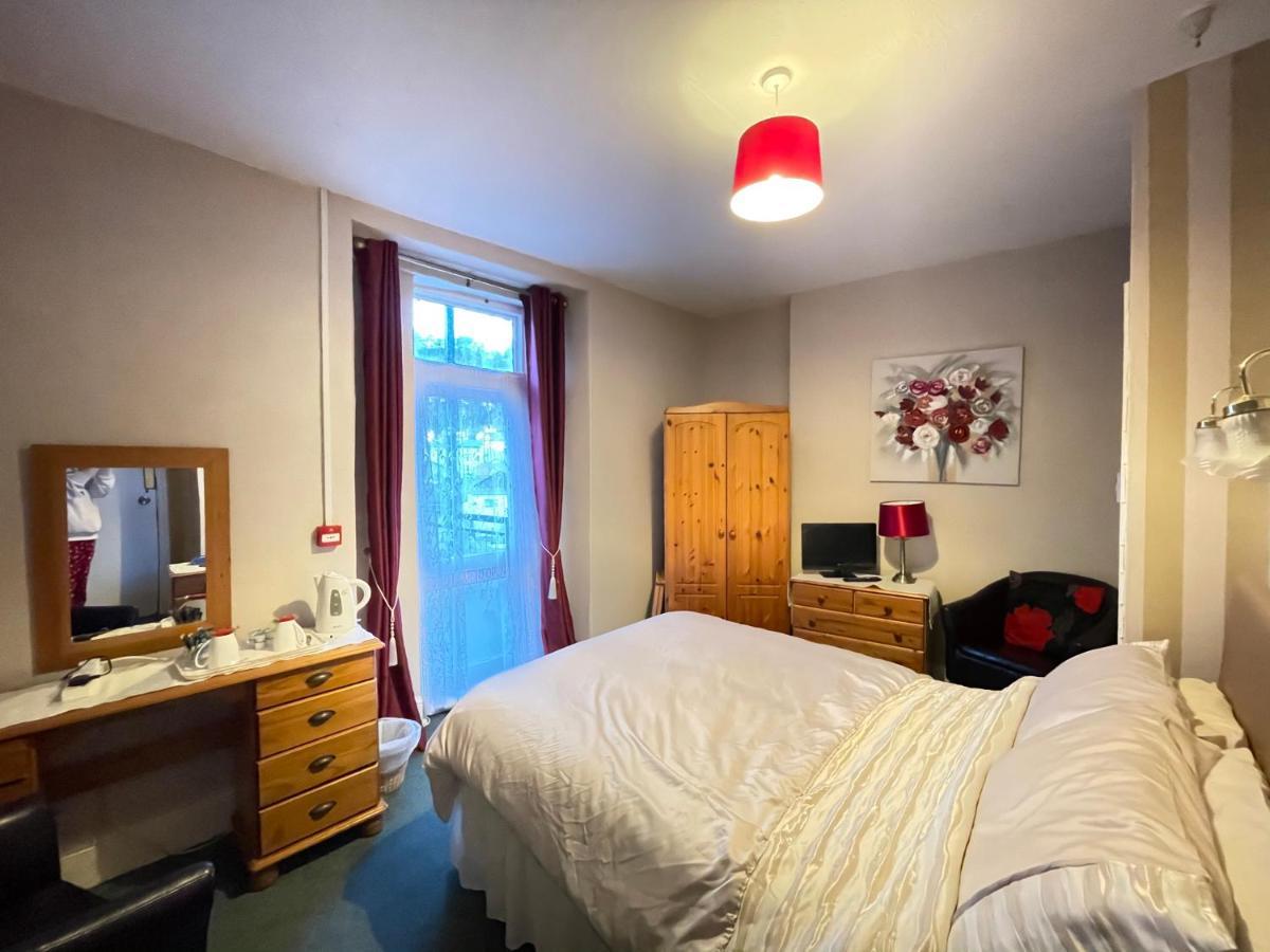 White Court Llandudno Bed & Breakfast Eksteriør bilde