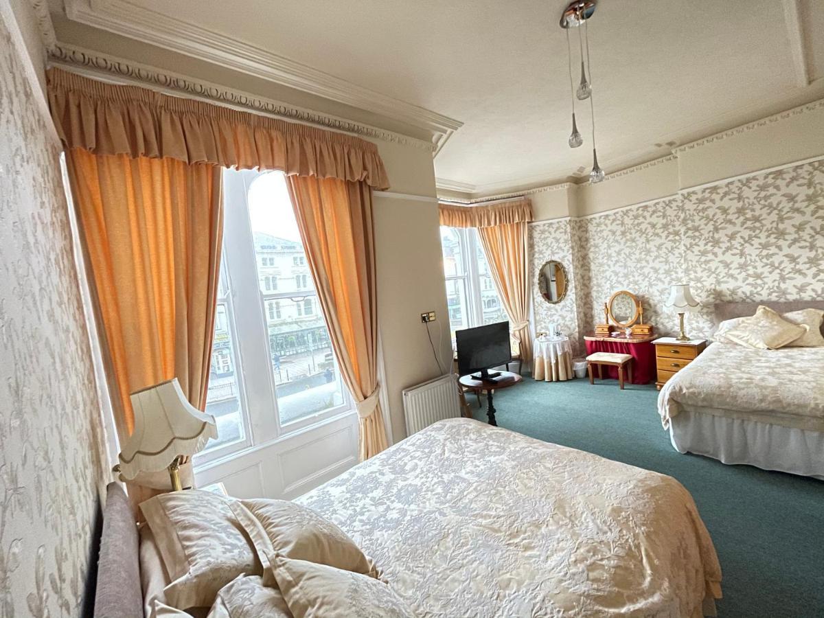 White Court Llandudno Bed & Breakfast Eksteriør bilde